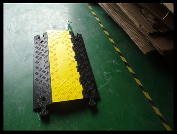 Eevent Cable Ramp Cable Protecter Manufacturer 